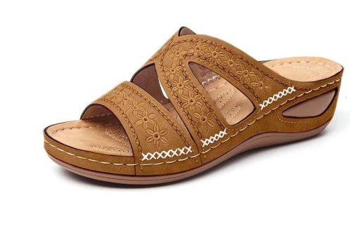 Aadhira | Versatile and Comfortable winter Sandals